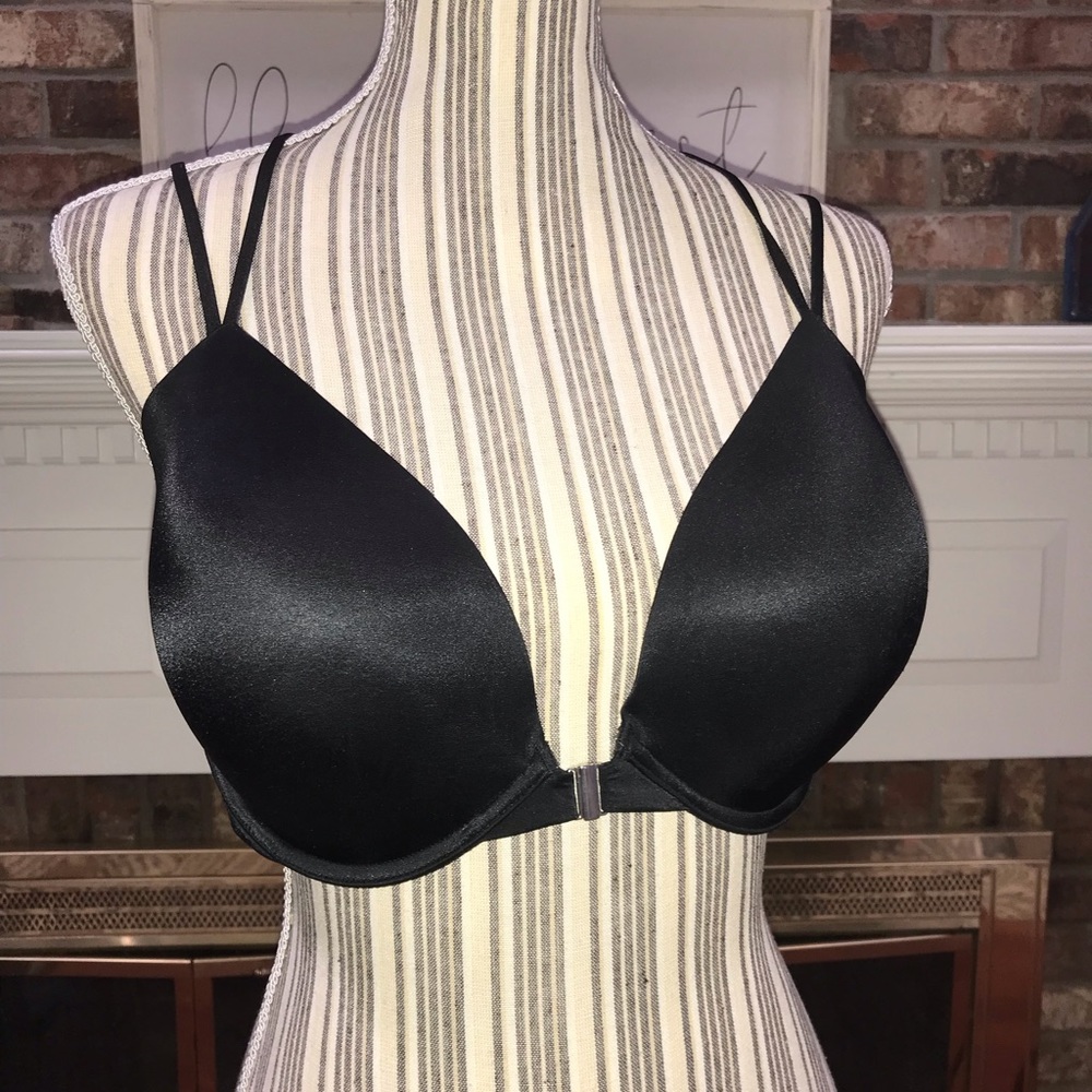 Victoria's Secret Black Front-Close Smooth T-Shirt Bra